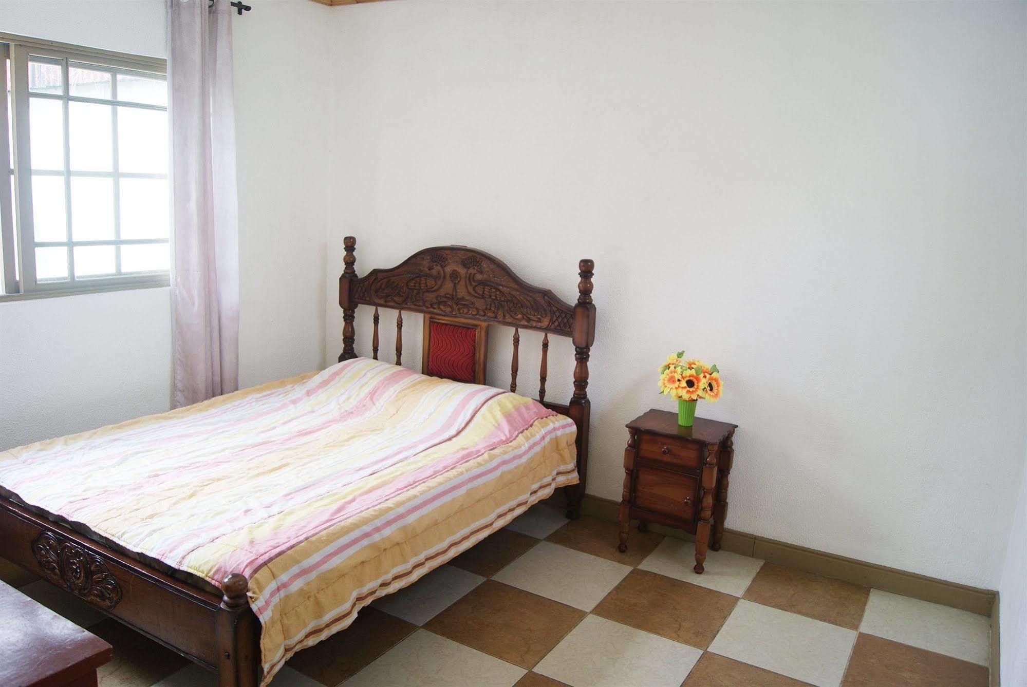 סן חוזה Hotel La Cuesta מראה חיצוני תמונה